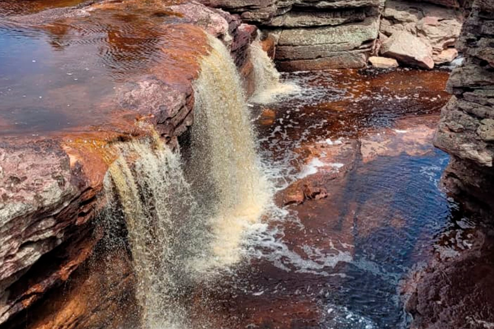 Trilha de acesso à Cachoeira do Buracão em Ibicoara, Chapada Diamantina
