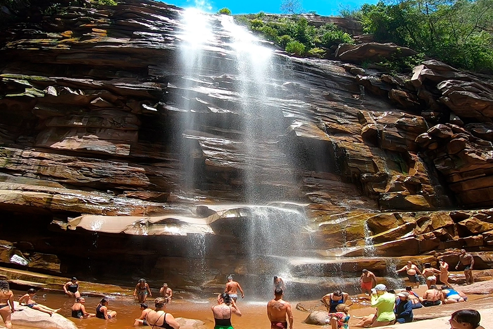 Vista frontal da Cachoeira do Mosquito com 70 metros de altura na Chapada Diamantina